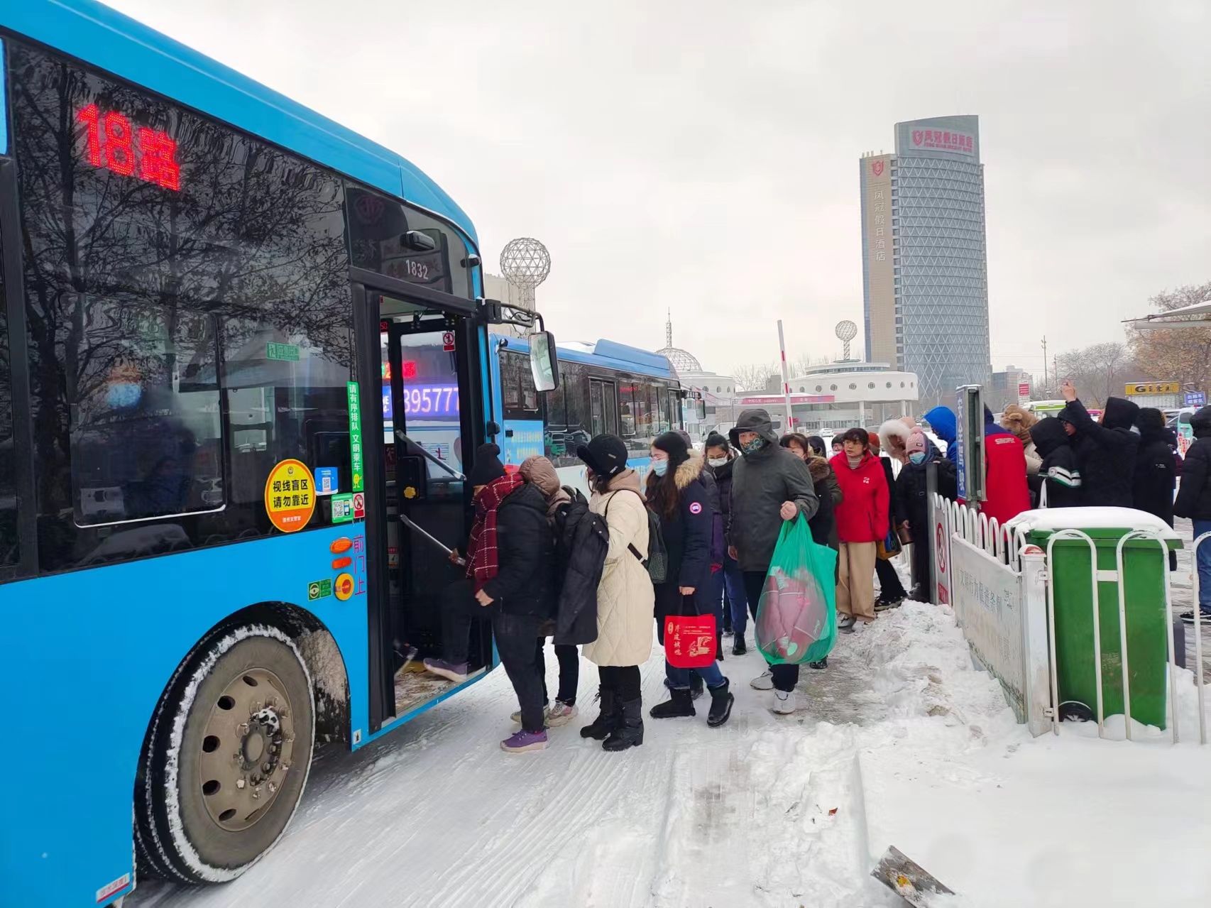 迎戰(zhàn)龍年首場降雪，德州交投公交集團(tuán)全力保障市民安全出行